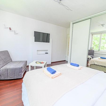 Appartamento Beautiful cozy Studio close to City Center Sarajevo Esterno foto